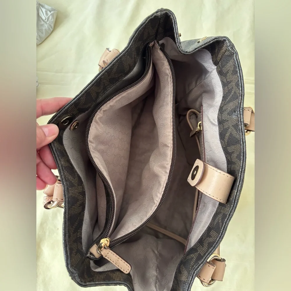 Michael Kors Brown Designer Tote Bag - Picture 8 of 16